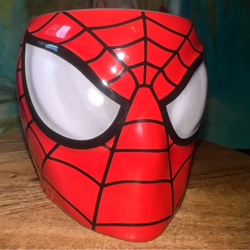 Disney 2012 Marvel Spiderman Red Ceramic Mug Coffee Cocoa Cup Microwave Safe